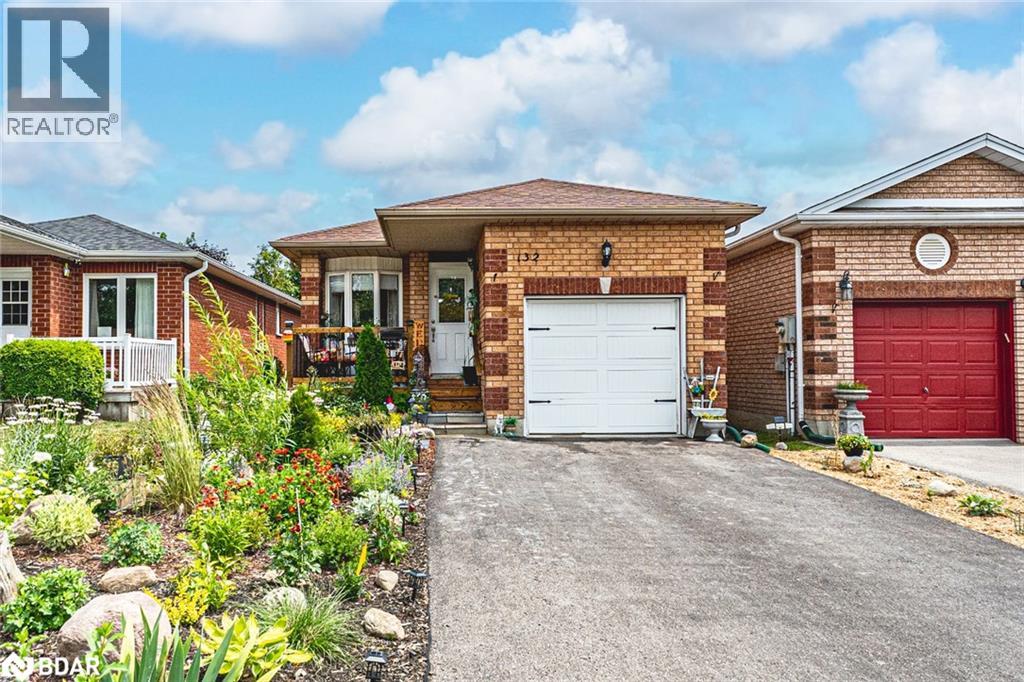 Photo 9 of 132 Benson Drive, Barrie ON