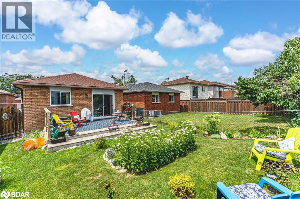 Photo 13 of 132 Benson Drive, Barrie ON