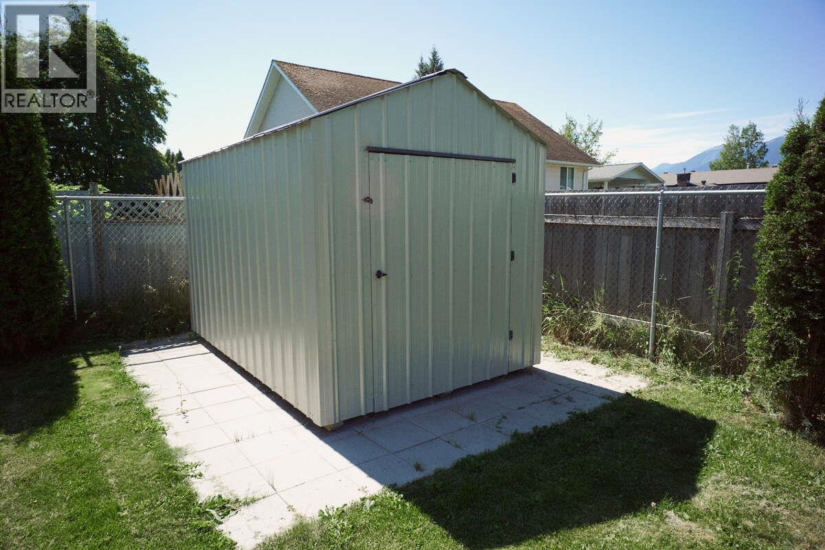 5237 SMITH AVENUE, Terrace