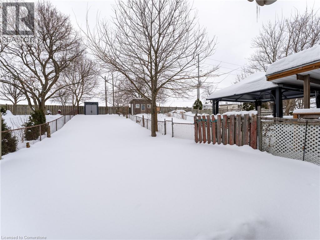 Photo 11 of 68 Gledhill Crescent, Hamilton ON