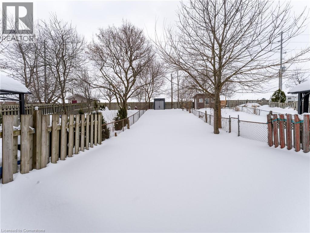 Photo 12 of 68 Gledhill Crescent, Hamilton ON