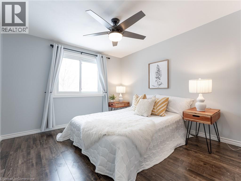 Photo 19 of 68 Gledhill Crescent, Hamilton ON