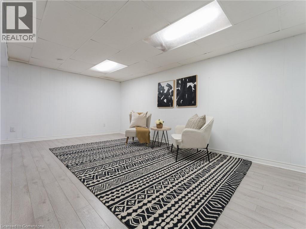 Photo 38 of 68 Gledhill Crescent, Hamilton ON