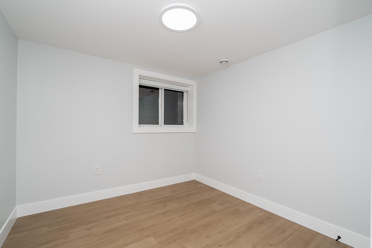 Photo 19 of 7121 204 A Street, Langley BC