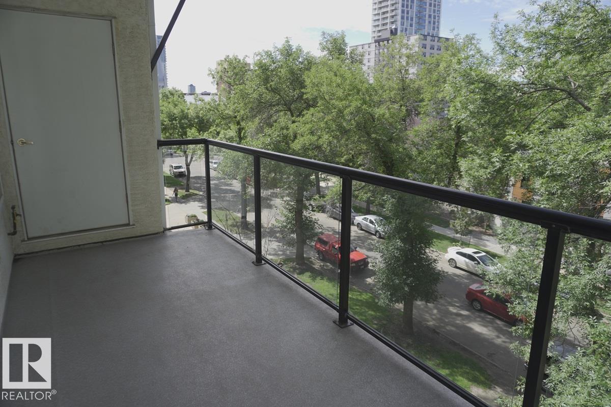 Photo 5 of 434 10023 110 St Nw, Edmonton AB