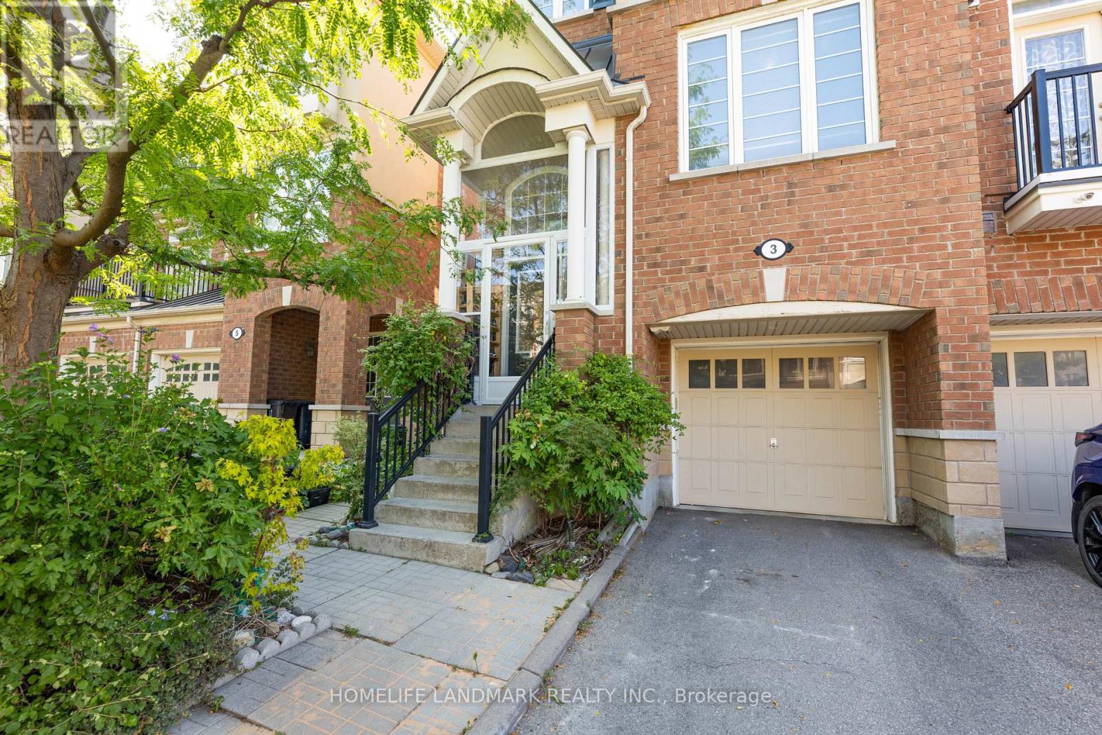 Photo 6 of 3 Ferguson Street, Toronto ON