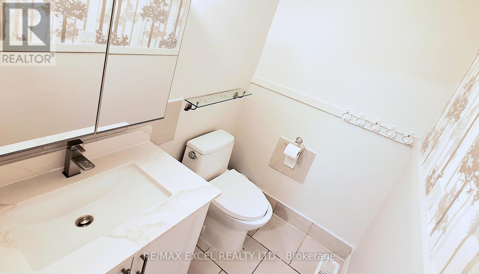 Photo 18 of 1 20 Crockamhill Drive, Toronto ON