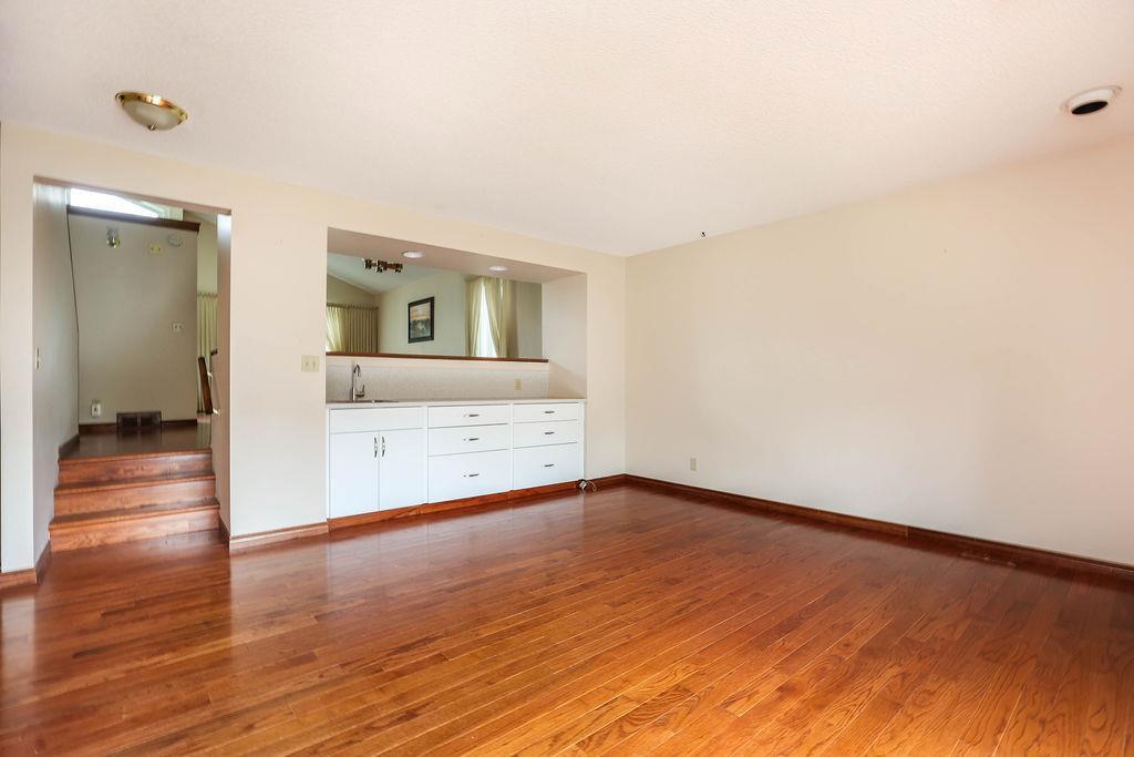 Photo 15 of 23 Malmsbury Avenue, Winnipeg MB