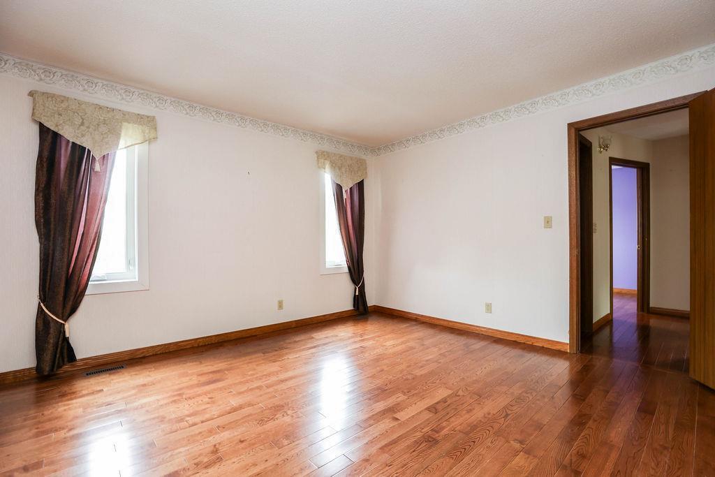 Photo 37 of 23 Malmsbury Avenue, Winnipeg MB