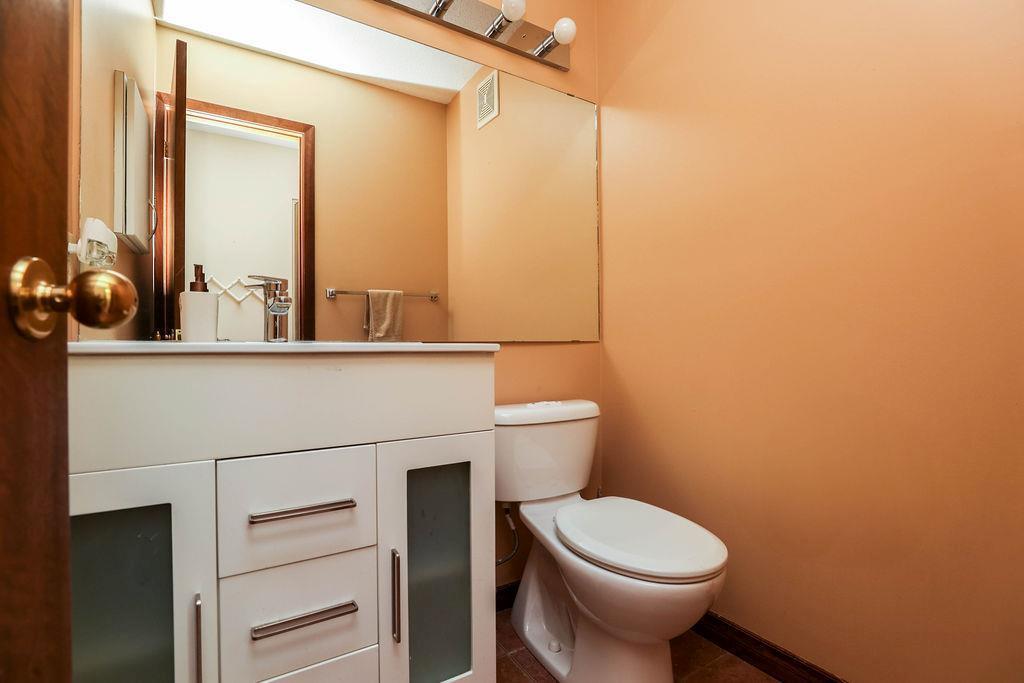 Photo 32 of 23 Malmsbury Avenue, Winnipeg MB