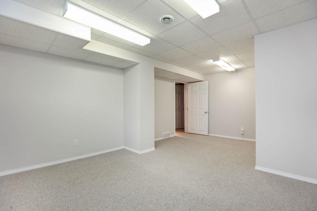 Photo 14 of 23 Malmsbury Avenue, Winnipeg MB