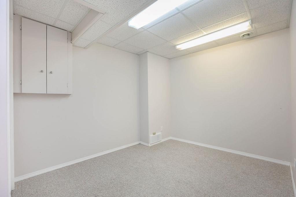 Photo 16 of 23 Malmsbury Avenue, Winnipeg MB