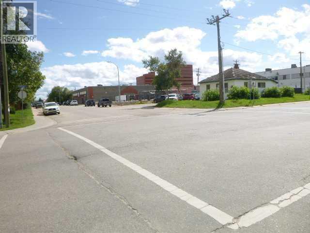 Photo 16 of 10102 10104 10106 Manning Avenue, Fort Mcmurray AB