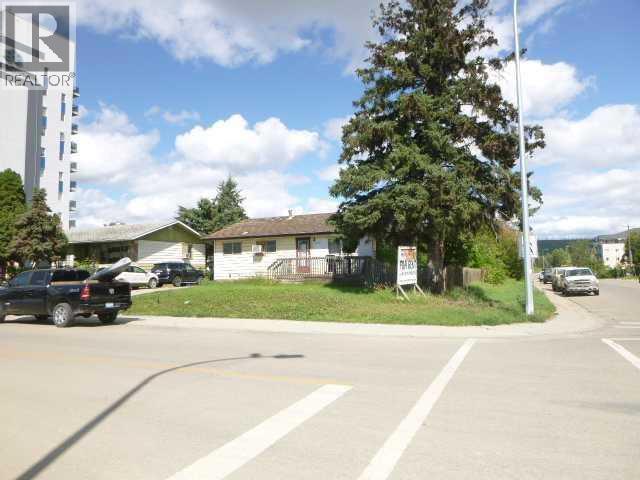 Photo 19 of 10102 10104 10106 Manning Avenue, Fort Mcmurray AB