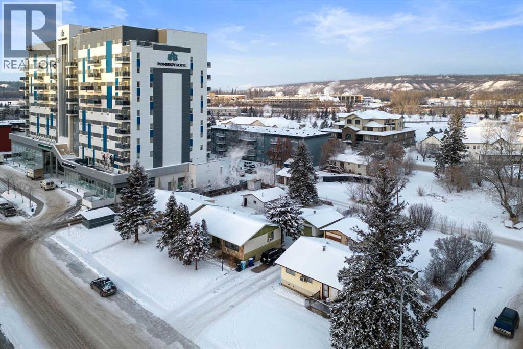 Photo 14 of 10102 10104 10106 Manning Avenue, Fort Mcmurray AB