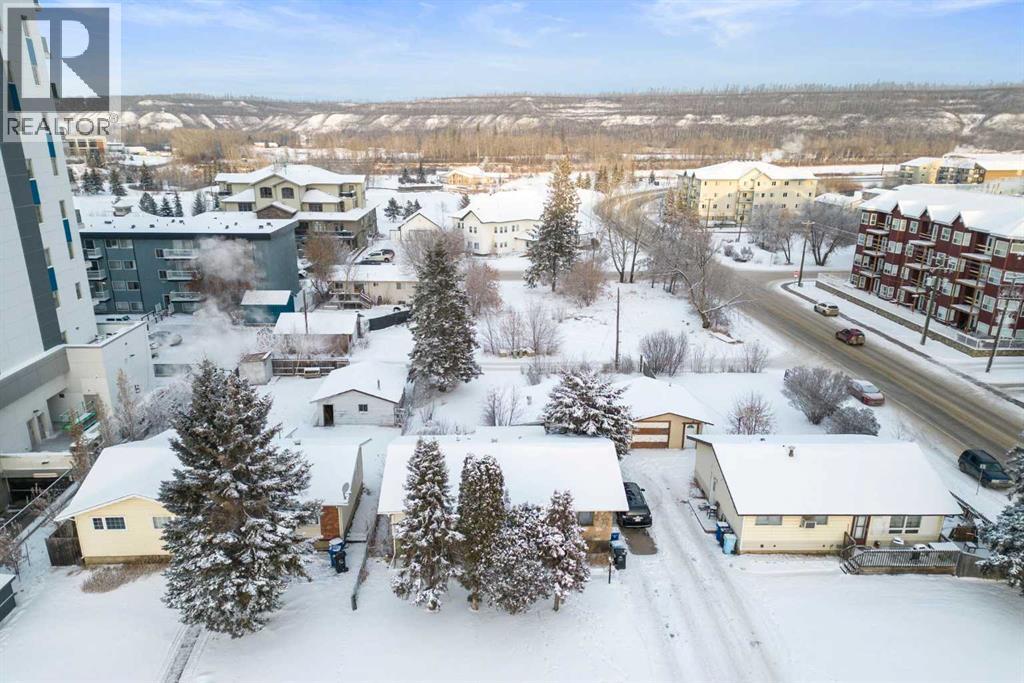 Photo 1 of 10102 10104 10106 Manning Avenue, Fort Mcmurray AB