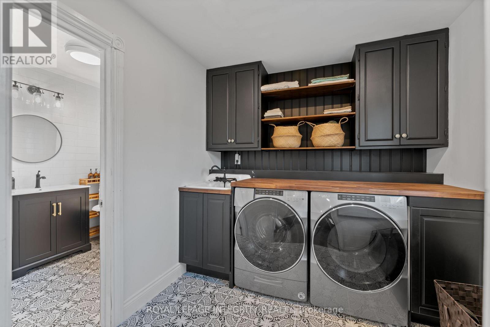 Photo 8 of 835 Prescott Street, North Grenville ON