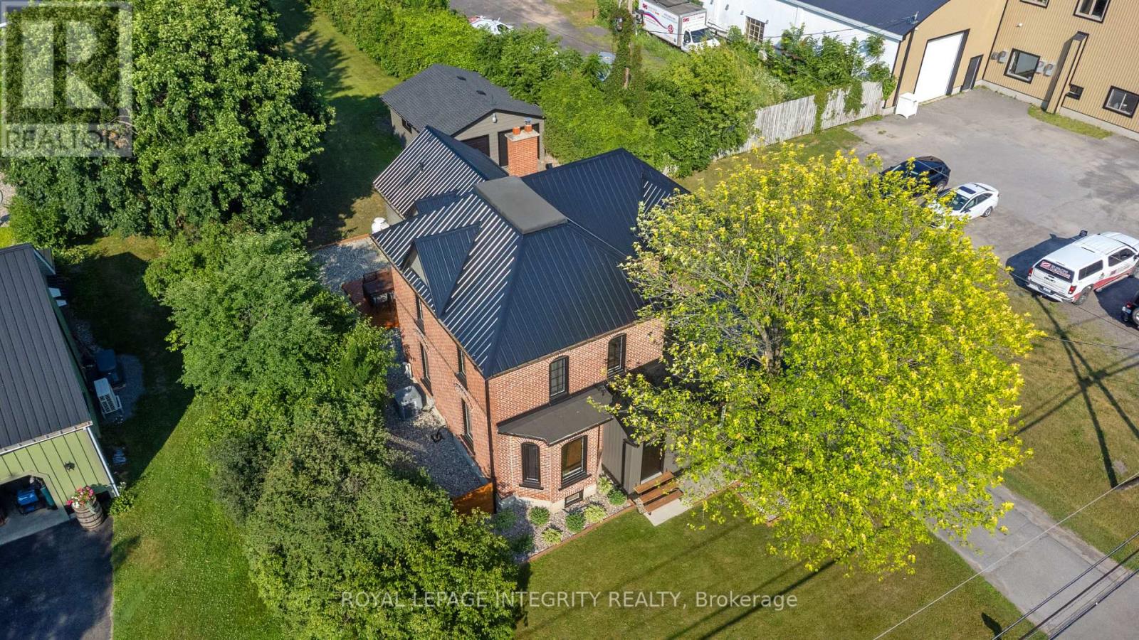 Photo 26 of 835 Prescott Street, North Grenville ON
