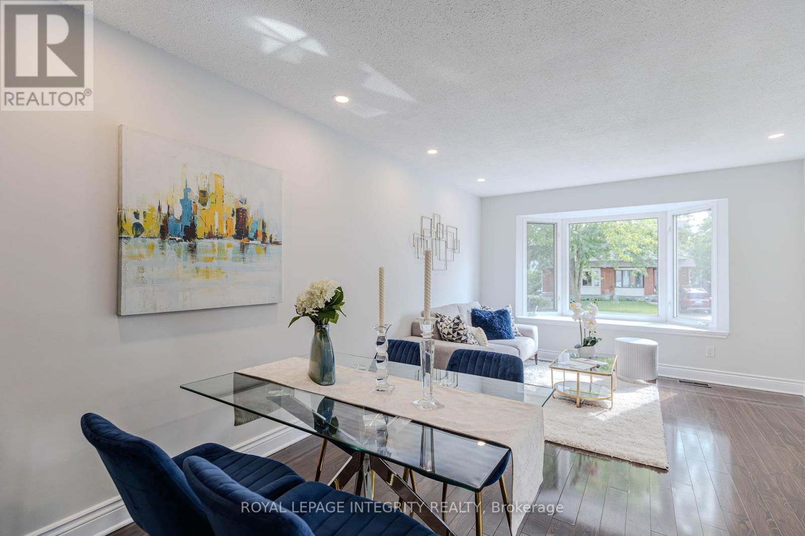 Photo 13 of 153 Glamorgan Drive, Ottawa ON