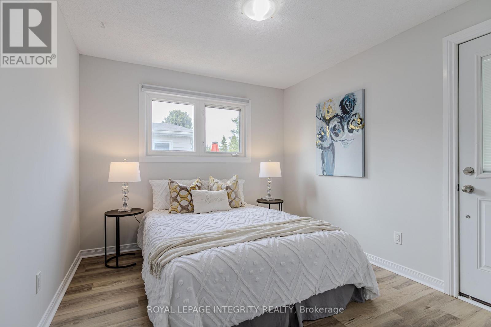 Photo 16 of 153 Glamorgan Drive, Ottawa ON