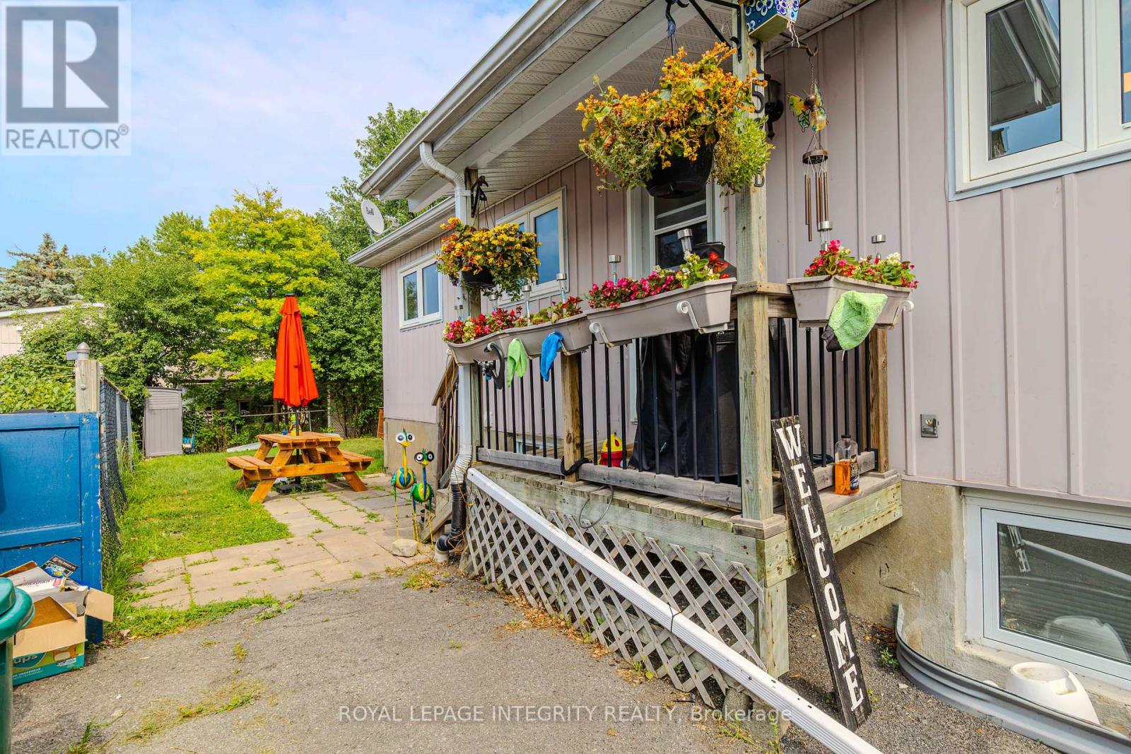 Photo 21 of 153 Glamorgan Drive, Ottawa ON