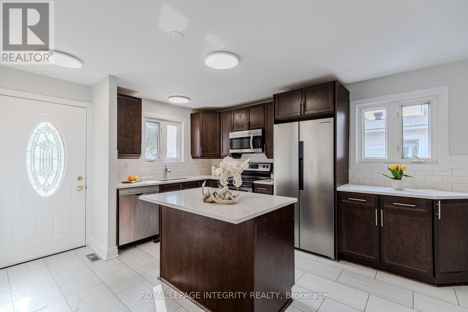 Photo 6 of 153 Glamorgan Drive, Ottawa ON