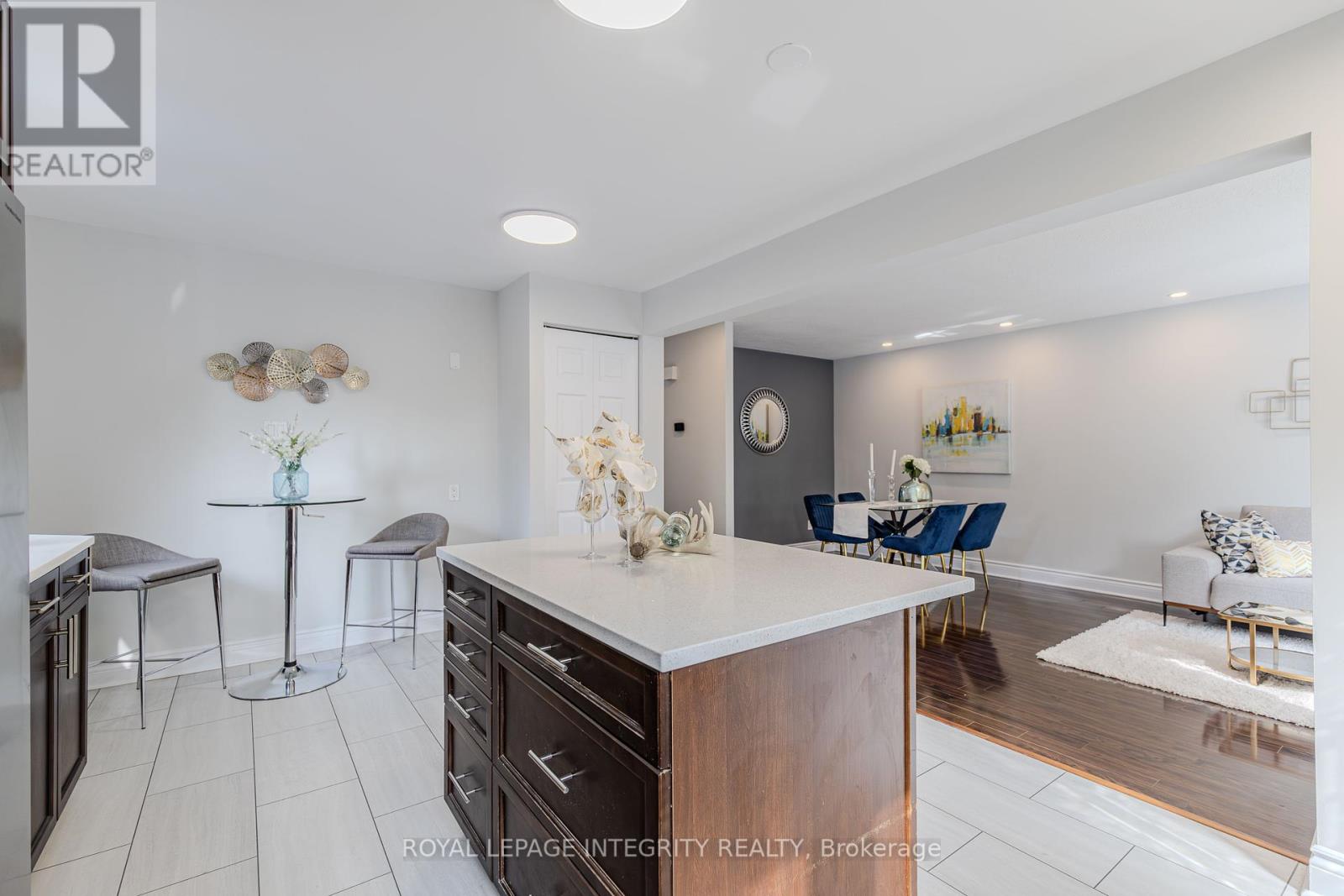 Photo 8 of 153 Glamorgan Drive, Ottawa ON