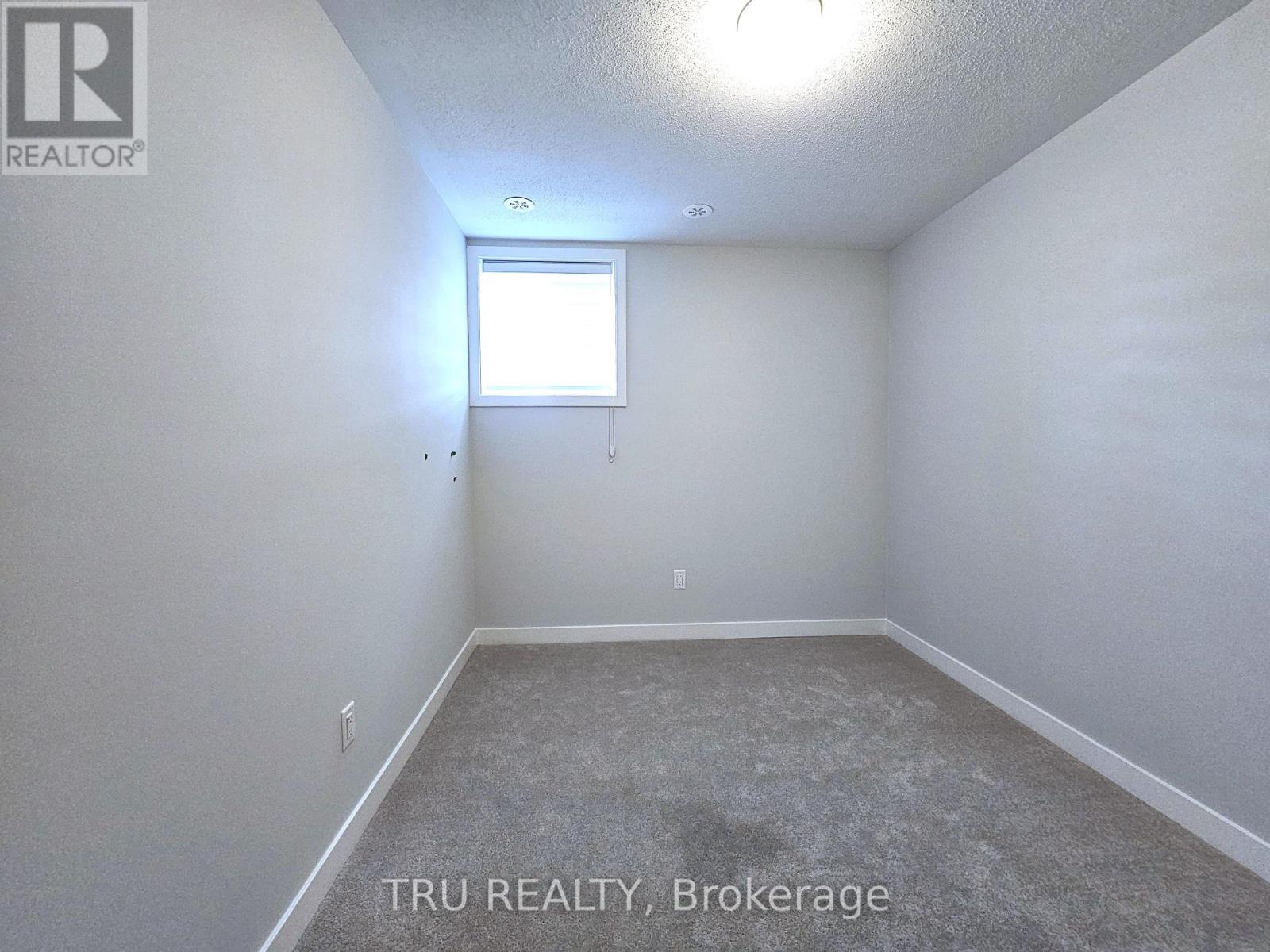 Photo 12 of 206 Mishi Private, Ottawa ON