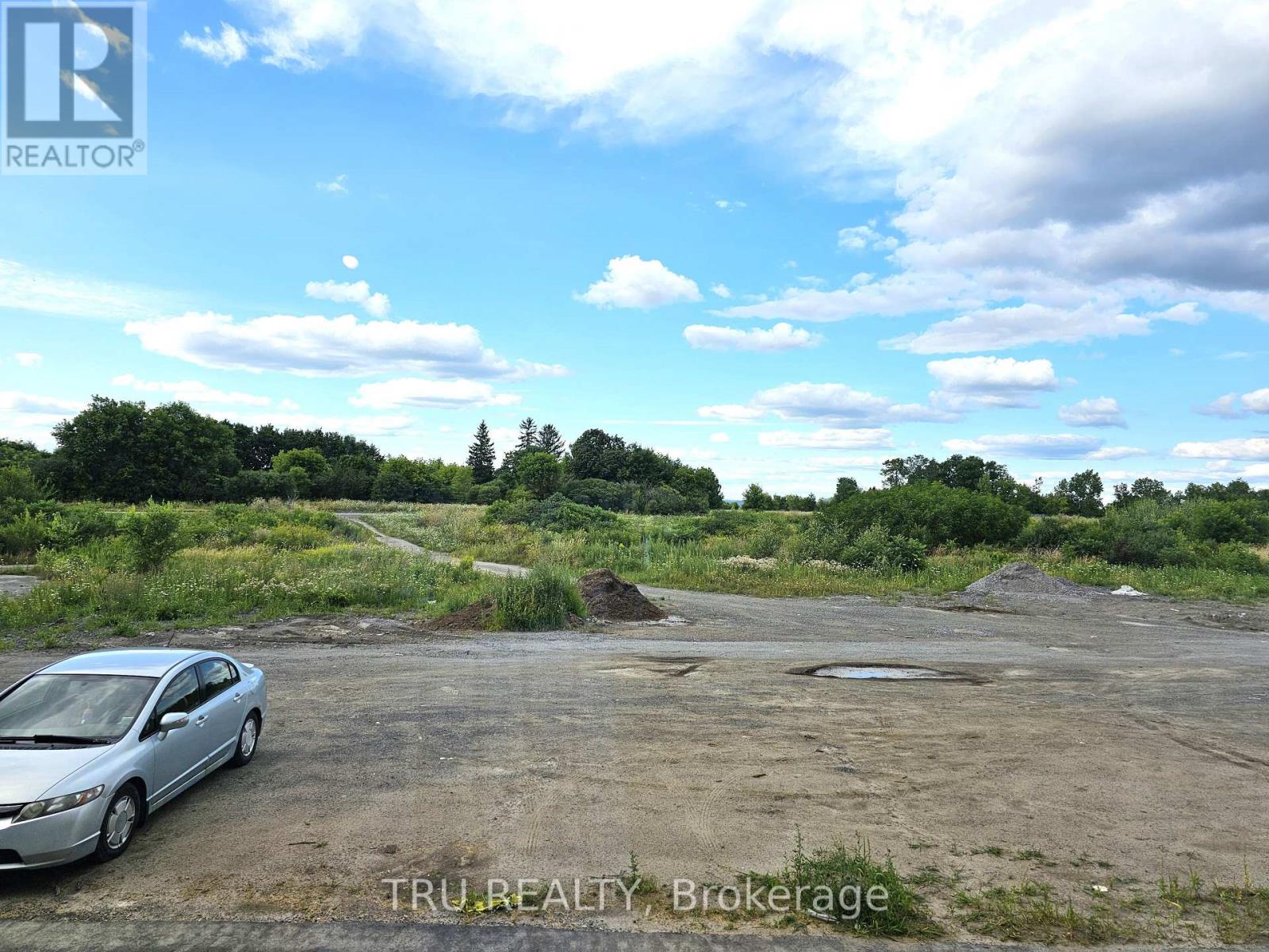 Photo 17 of 206 Mishi Private, Ottawa ON