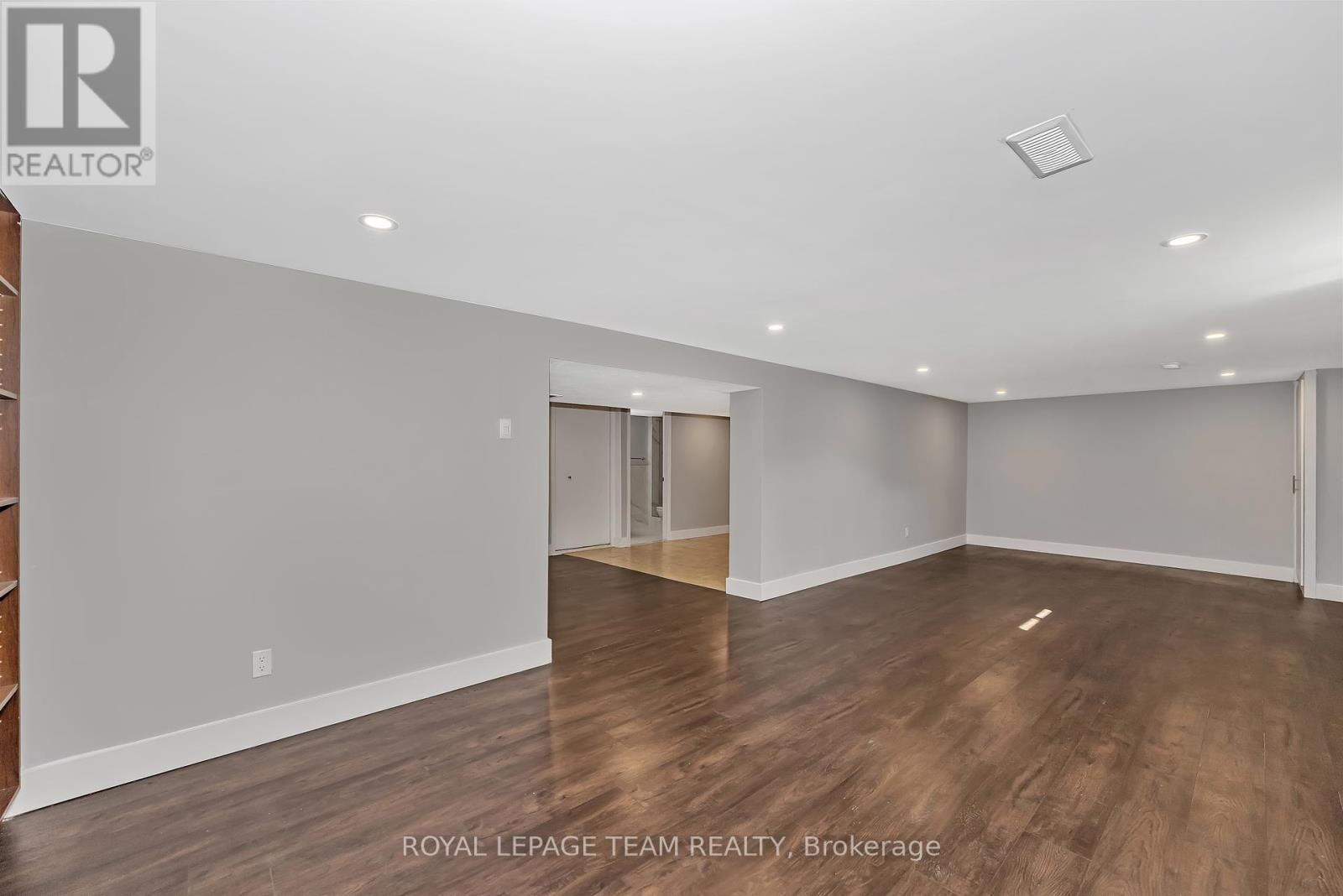 Photo 30 of 12 Largo Crescent, Ottawa ON