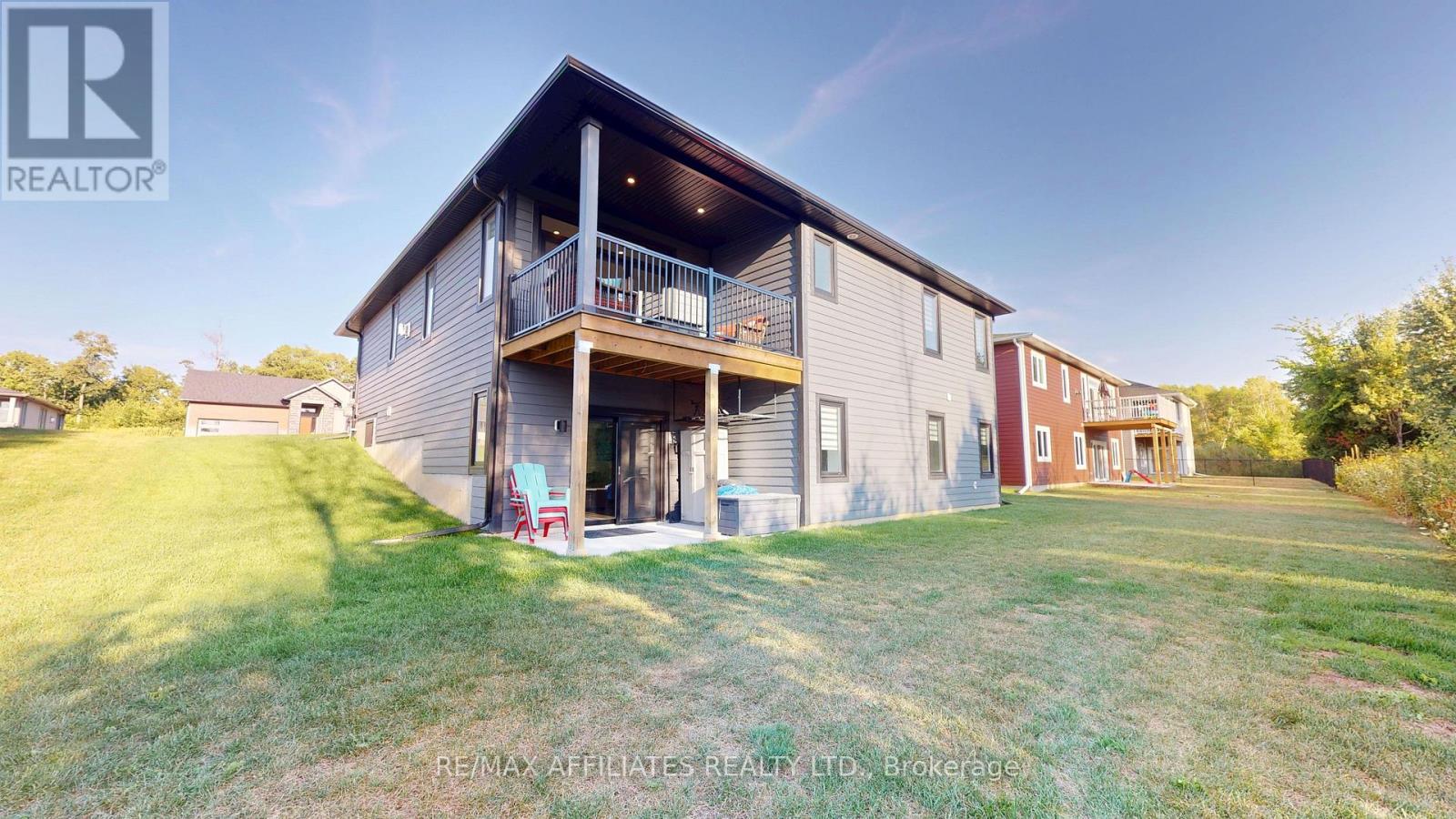 Photo 7 of 1066 Shearer Drive, Brockville ON
