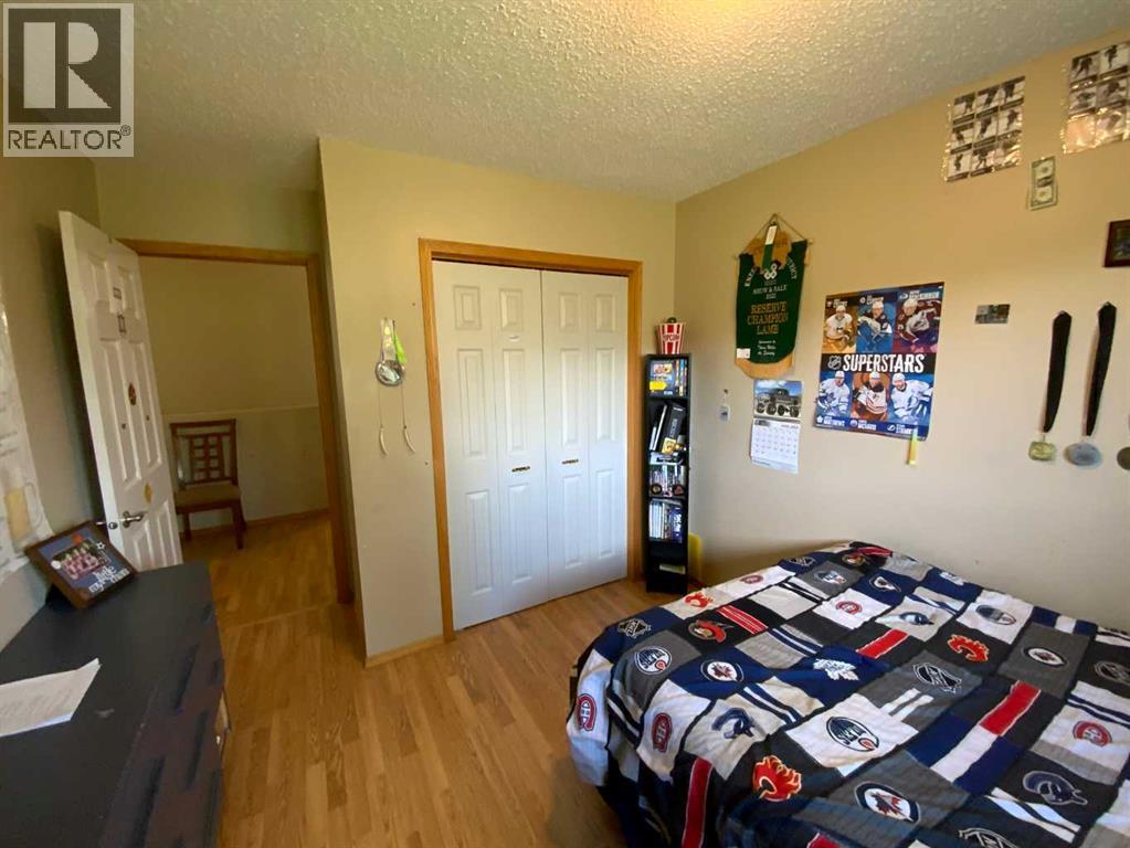 Photo 43 of 231052 330 Township, Rural Kneehill County AB