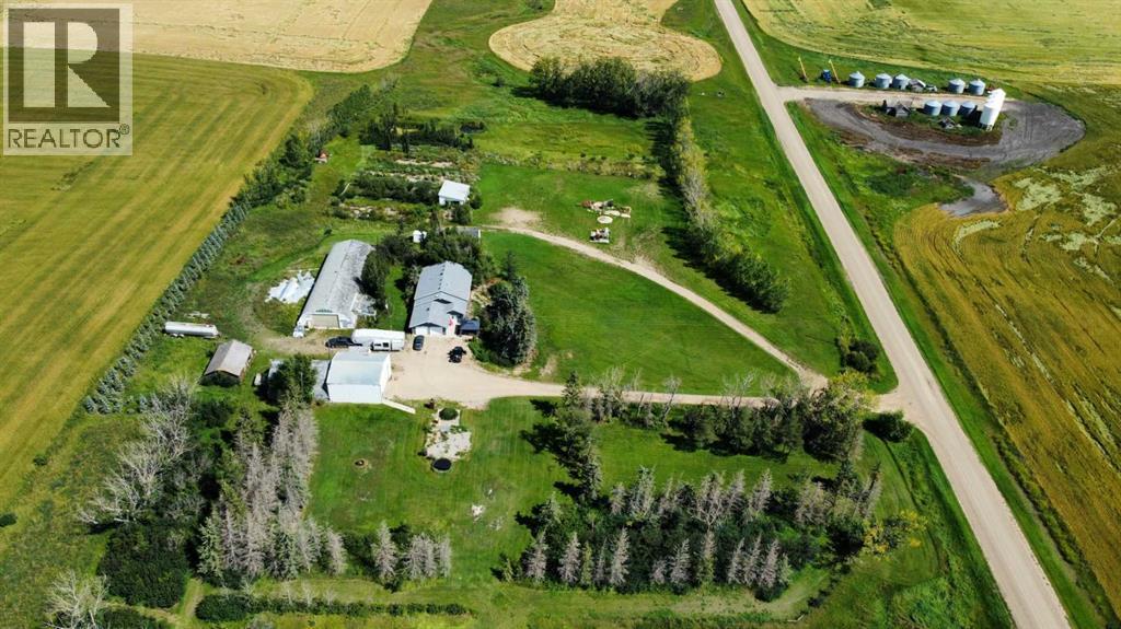 Photo 4 of 231052 330 Township, Rural Kneehill County AB