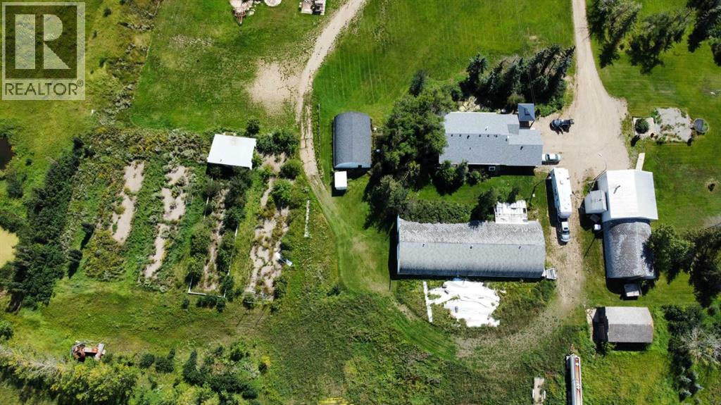 Photo 49 of 231052 330 Township, Rural Kneehill County AB