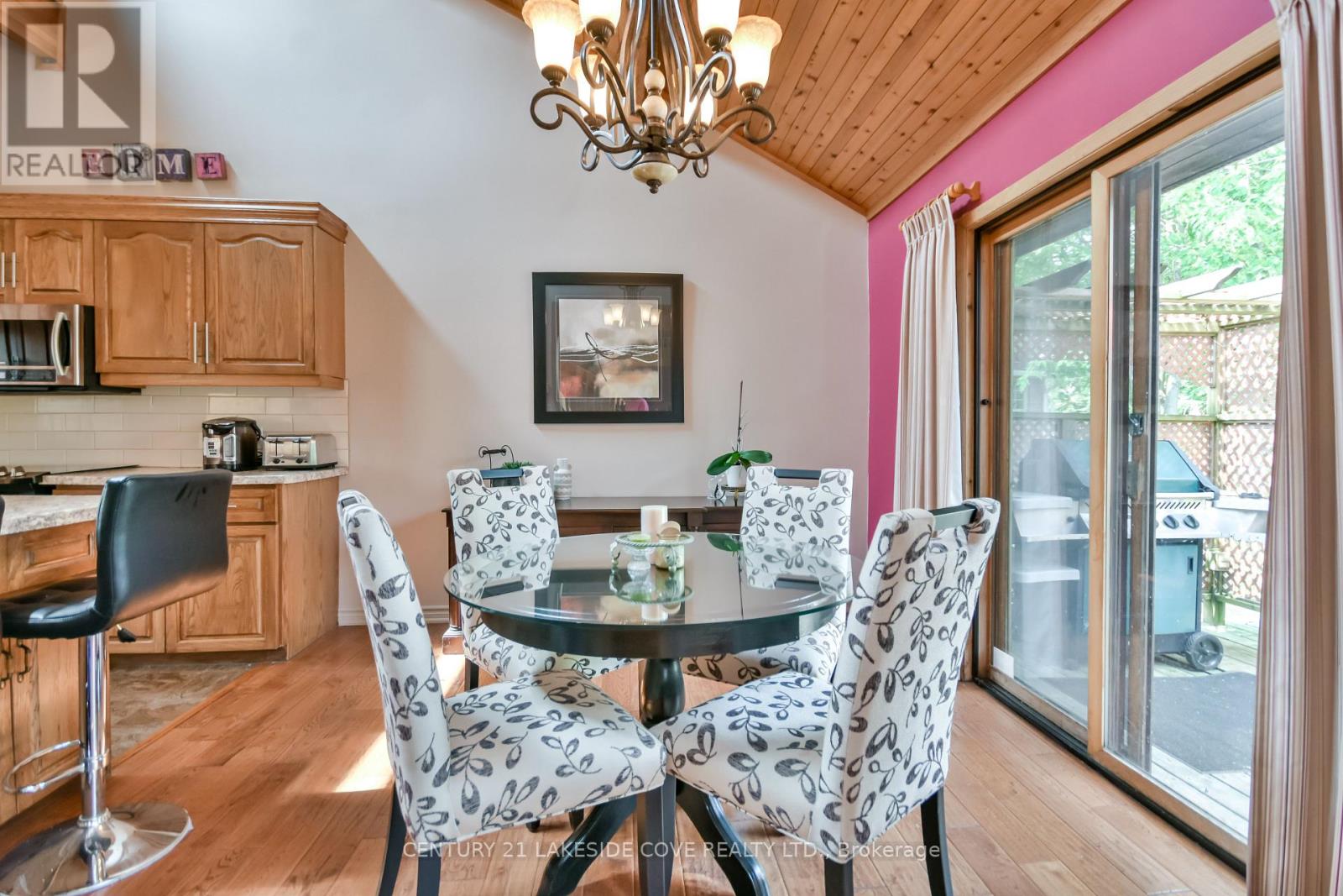 135 BAYSHORE DRIVE - 23