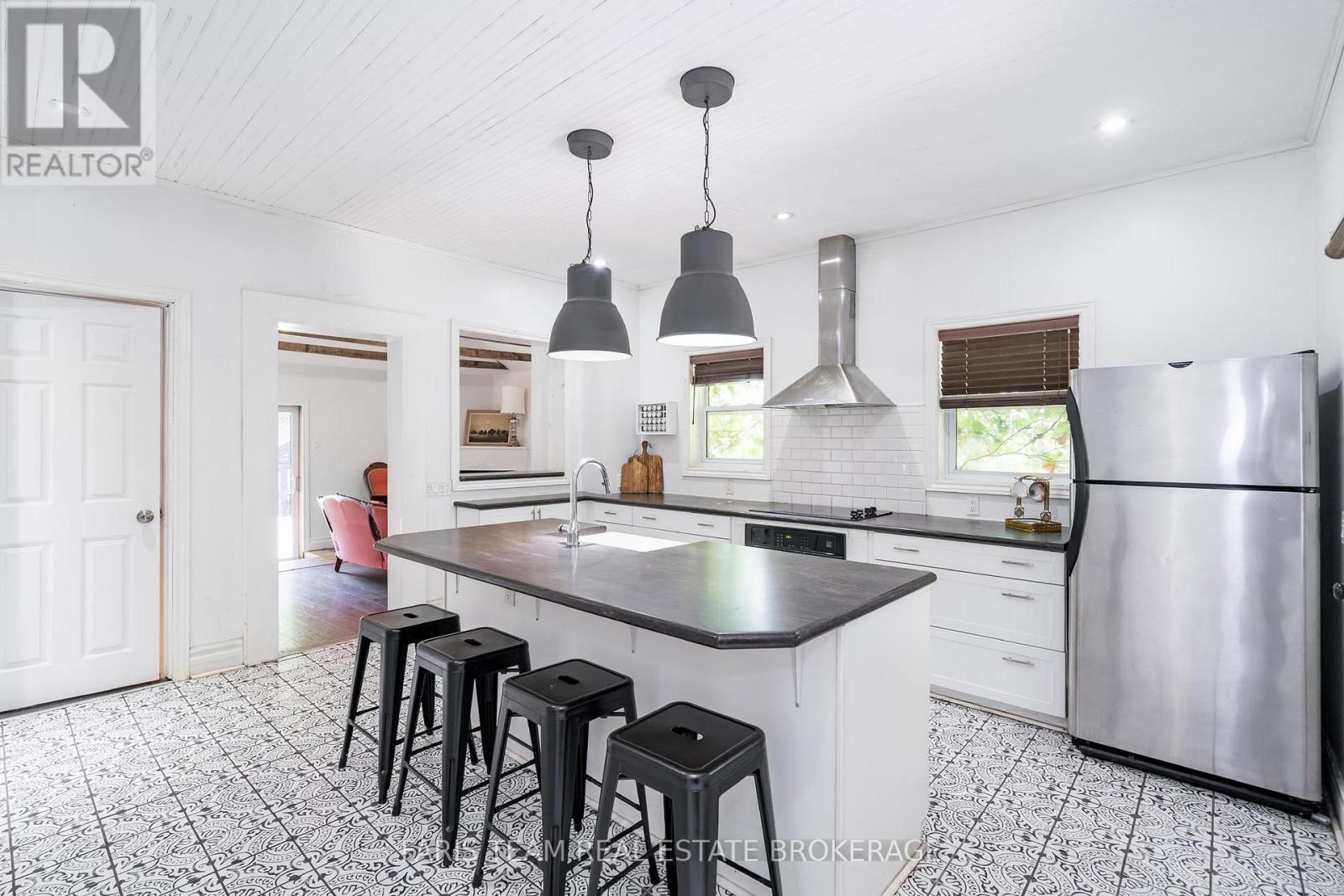 Photo 1 of 369 Manly Street, Midland ON