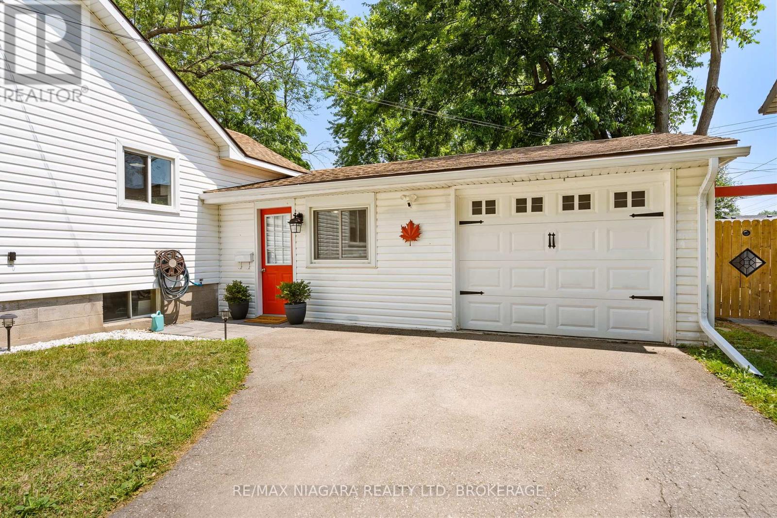 Photo 28 of 696 Fairview Road, Fort Erie ON