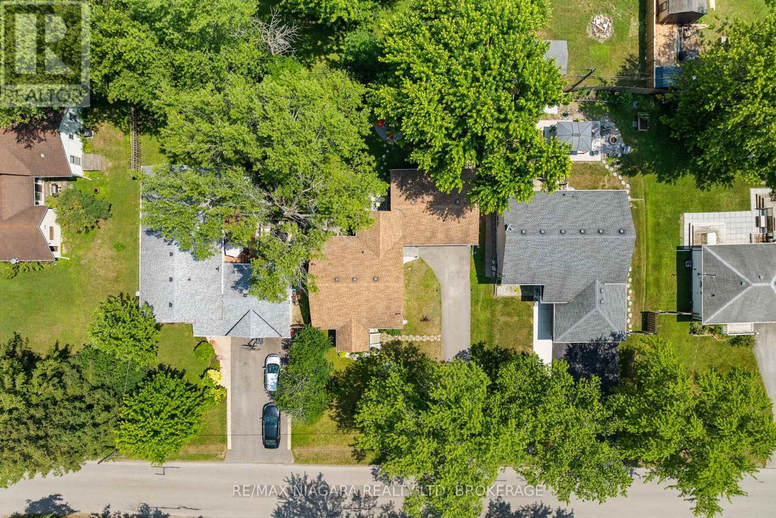 Photo 37 of 696 Fairview Road, Fort Erie ON