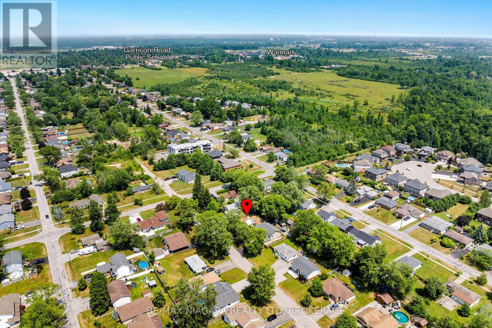 Photo 40 of 696 Fairview Road, Fort Erie ON