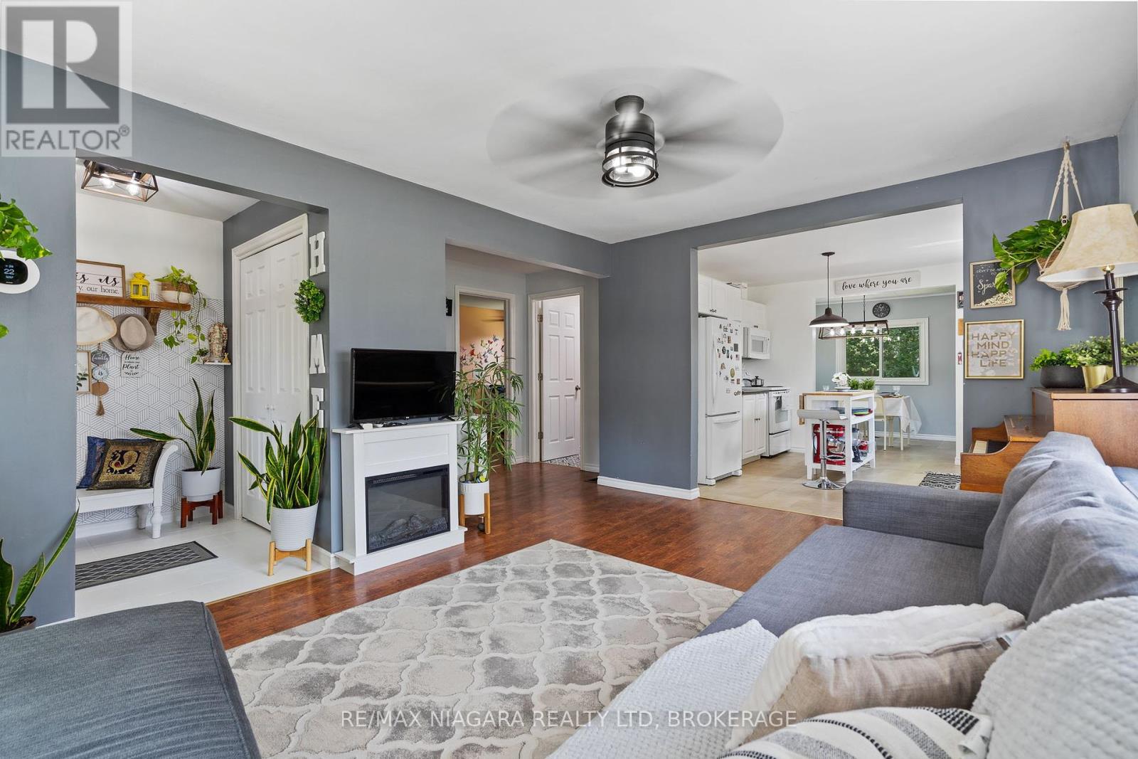 Photo 9 of 696 Fairview Road, Fort Erie ON