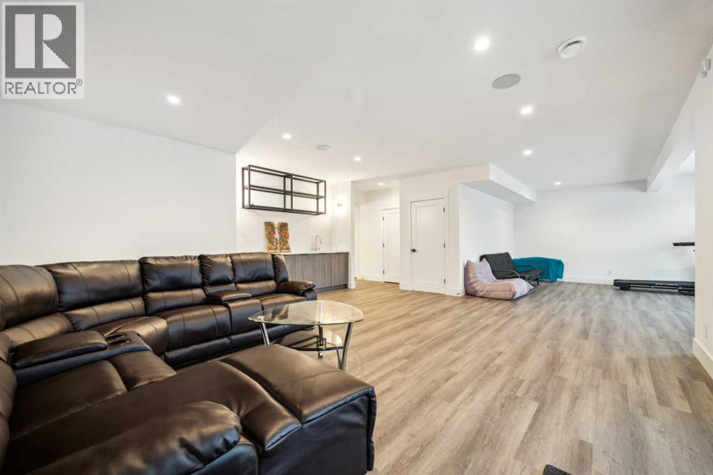 Single Family House for Sale in  Timberline Point SW Springbank Hill Calgary 