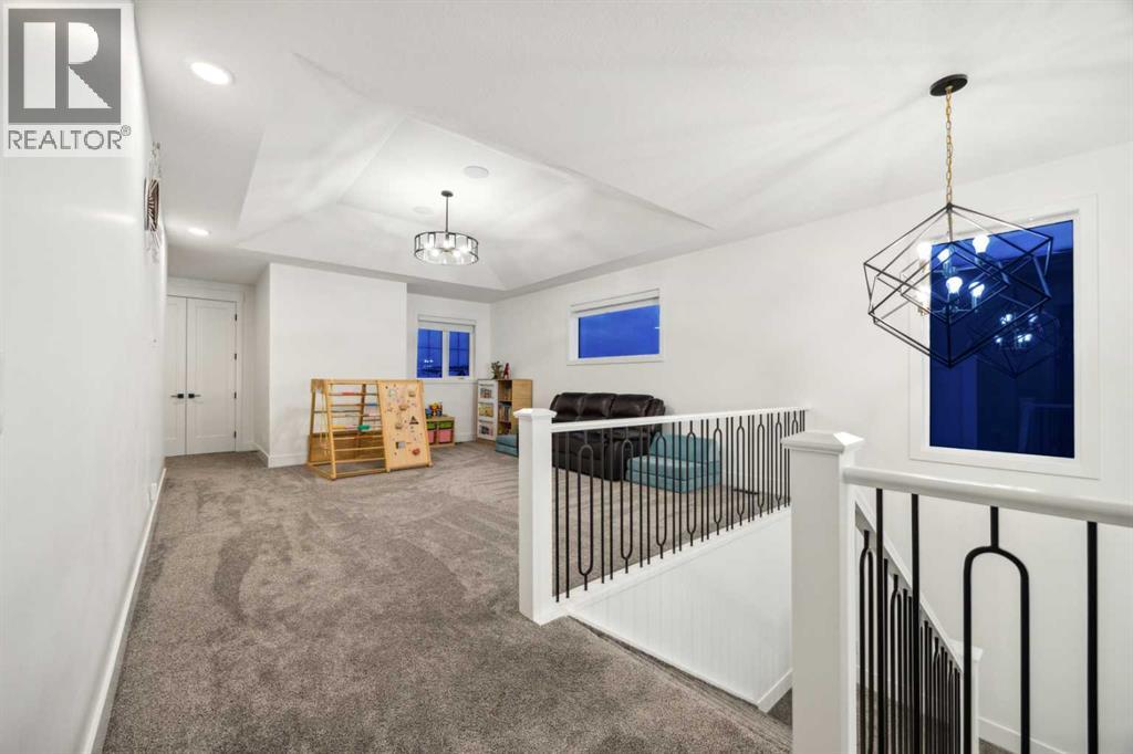 Single Family House for Sale in  Timberline Point SW Springbank Hill Calgary 