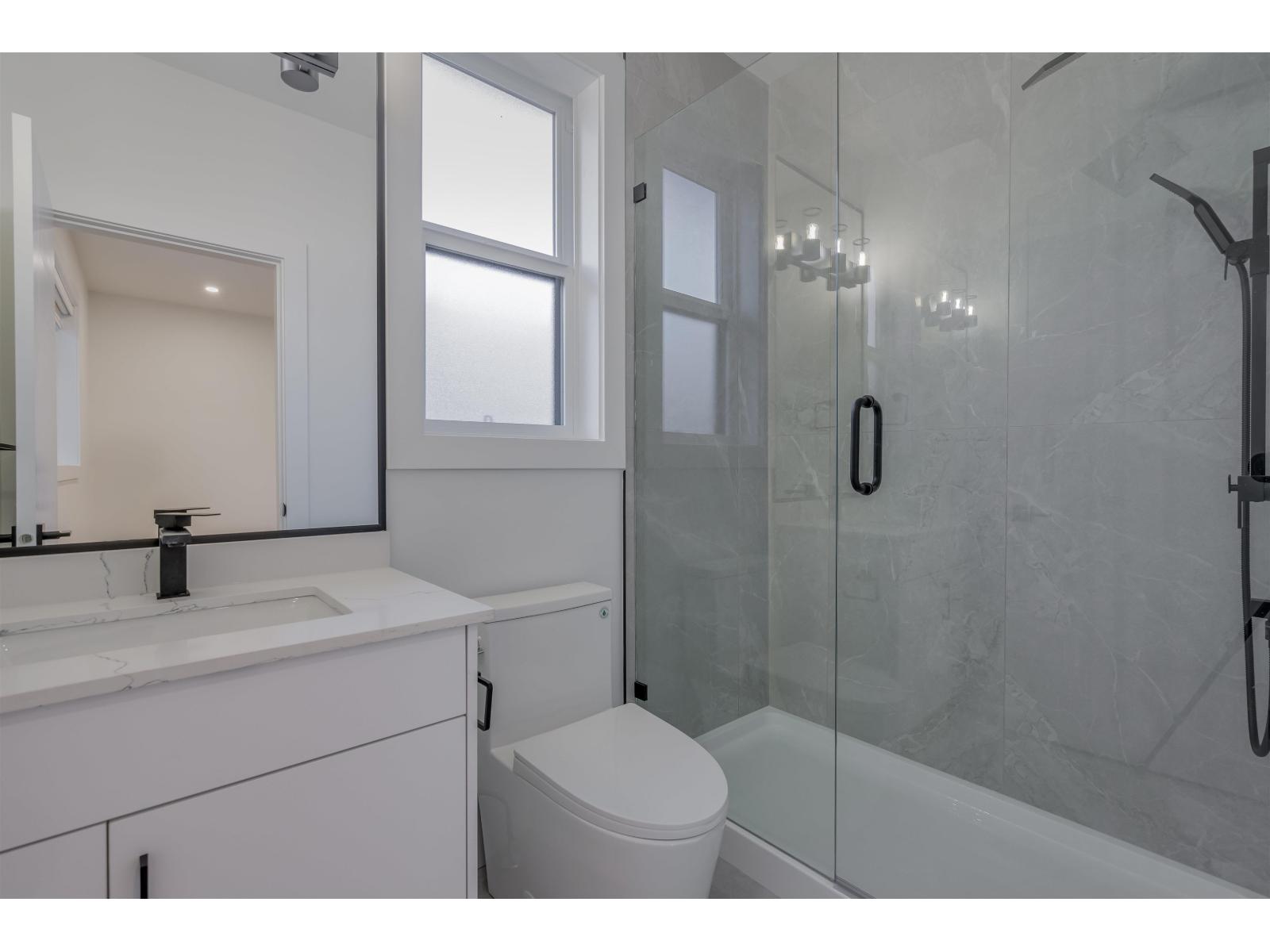 Photo 37 of 16647 18 Avenue, Surrey BC
