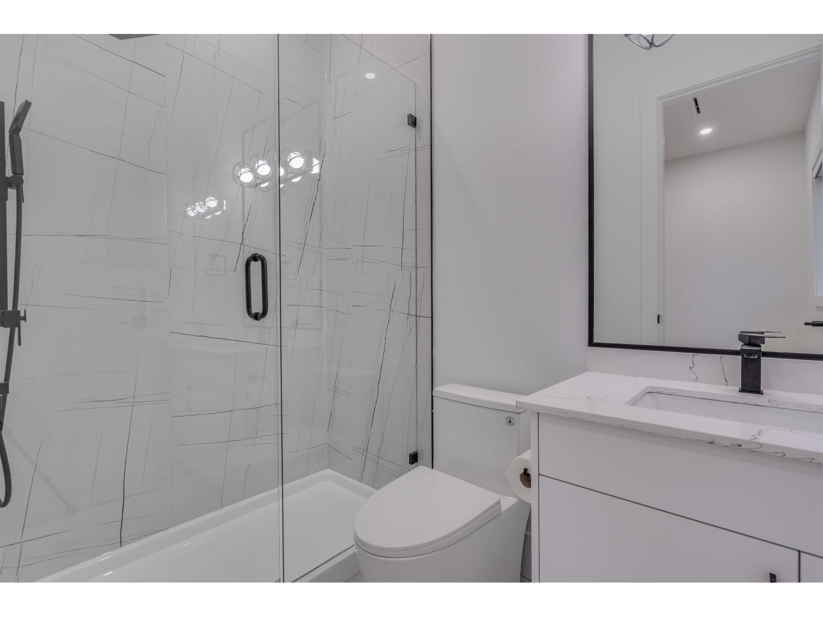 Photo 13 of 16647 18 Avenue, Surrey BC