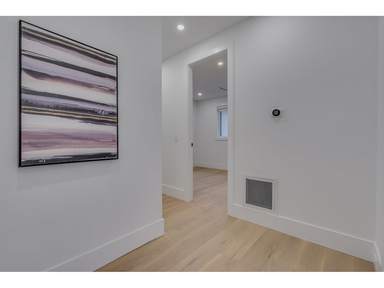 Photo 11 of 16647 18 Avenue, Surrey BC