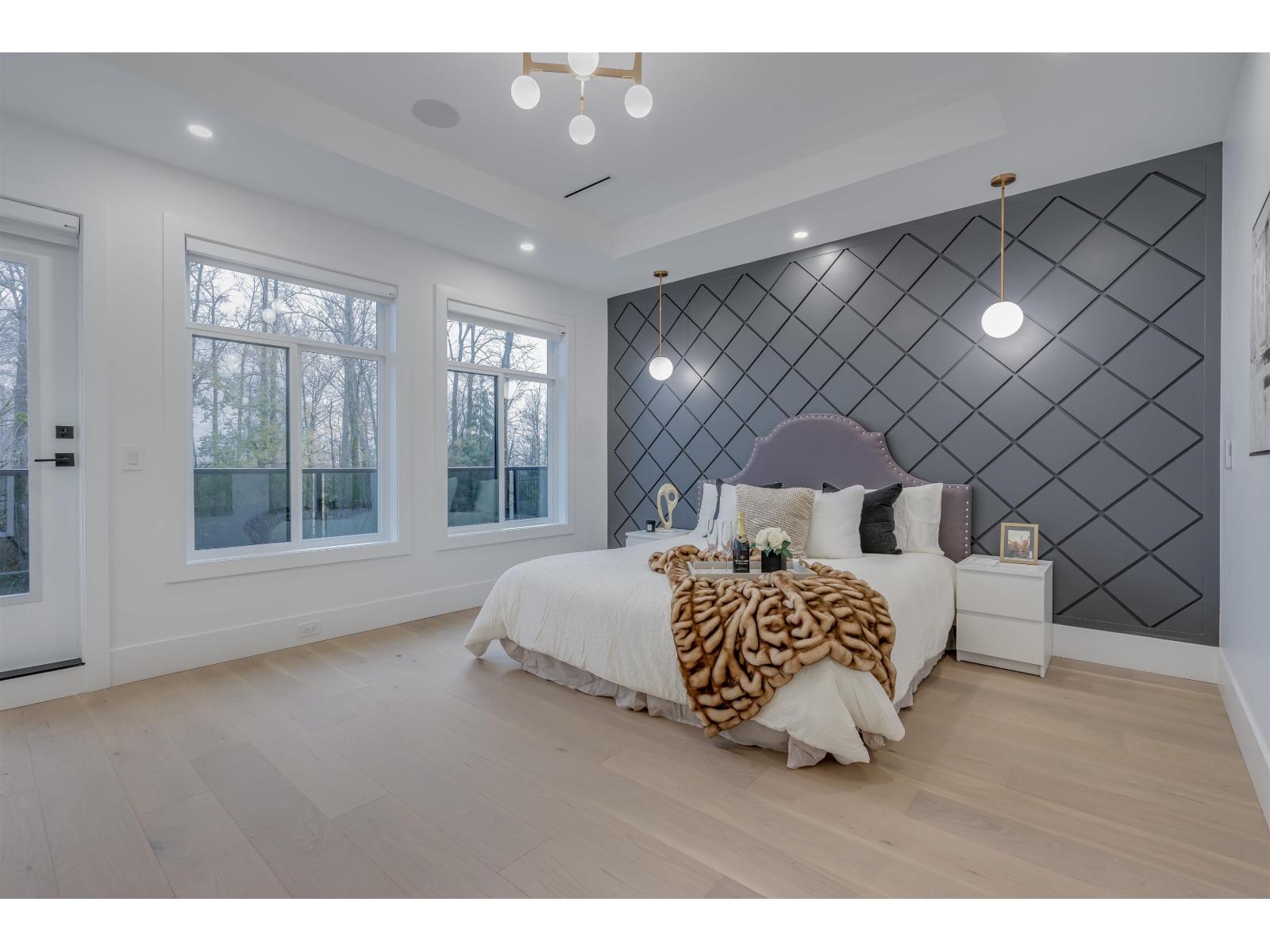 Photo 9 of 16647 18 Avenue, Surrey BC