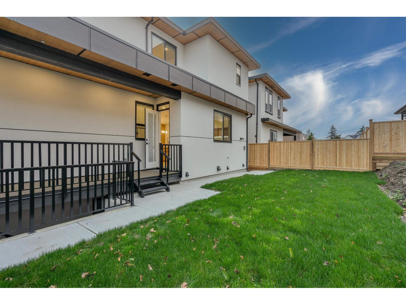 Photo 24 of 16647 18 Avenue, Surrey BC