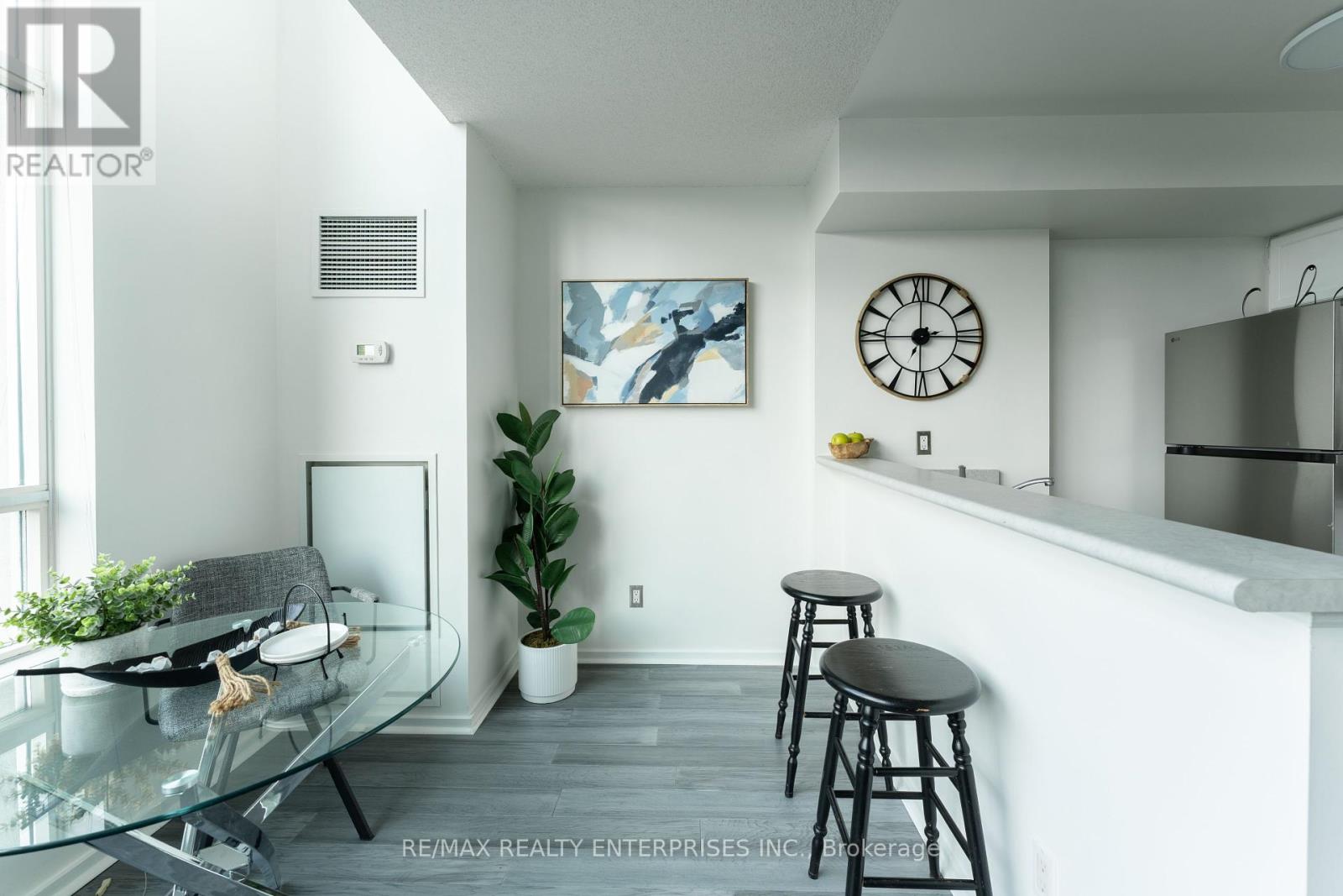 Photo 35 of 333 200 Manitoba Street, Toronto ON