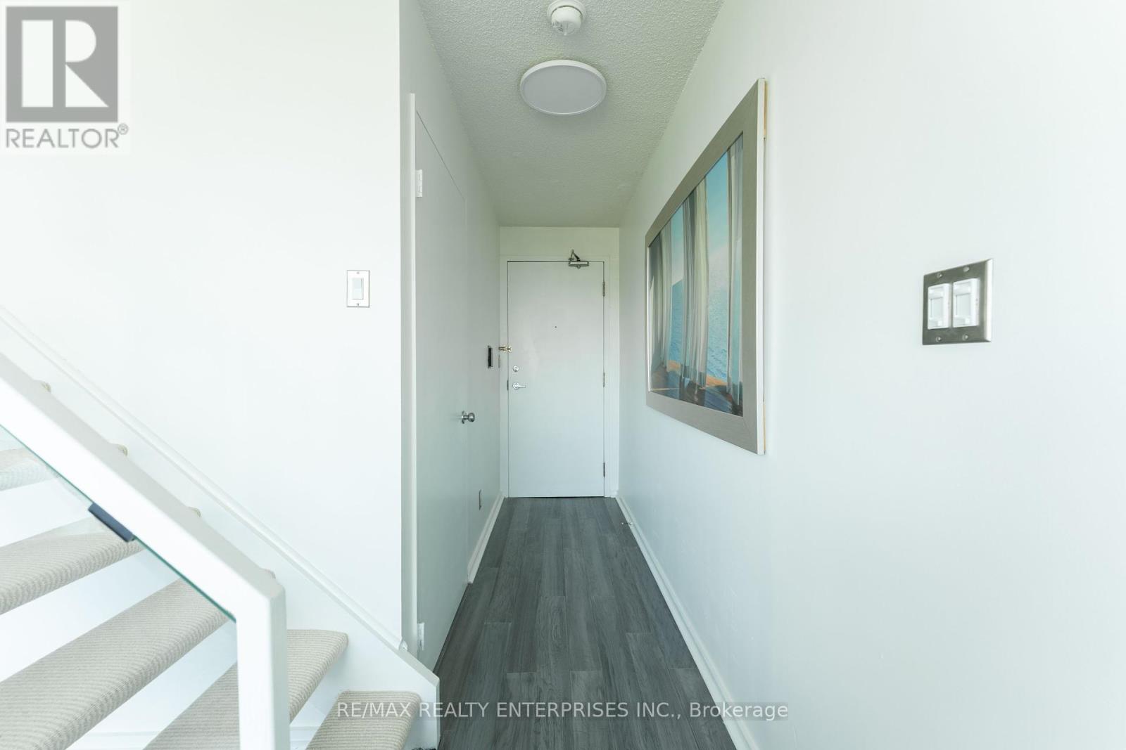 Photo 20 of 333 200 Manitoba Street, Toronto ON