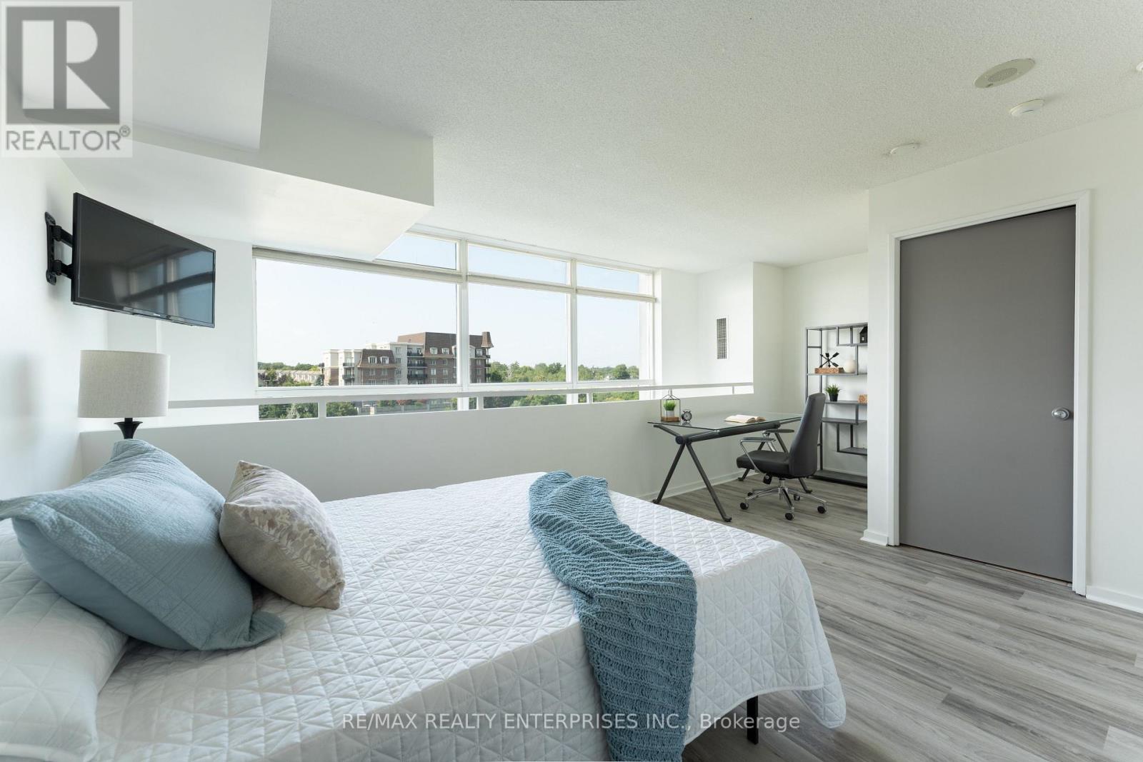 Photo 22 of 333 200 Manitoba Street, Toronto ON